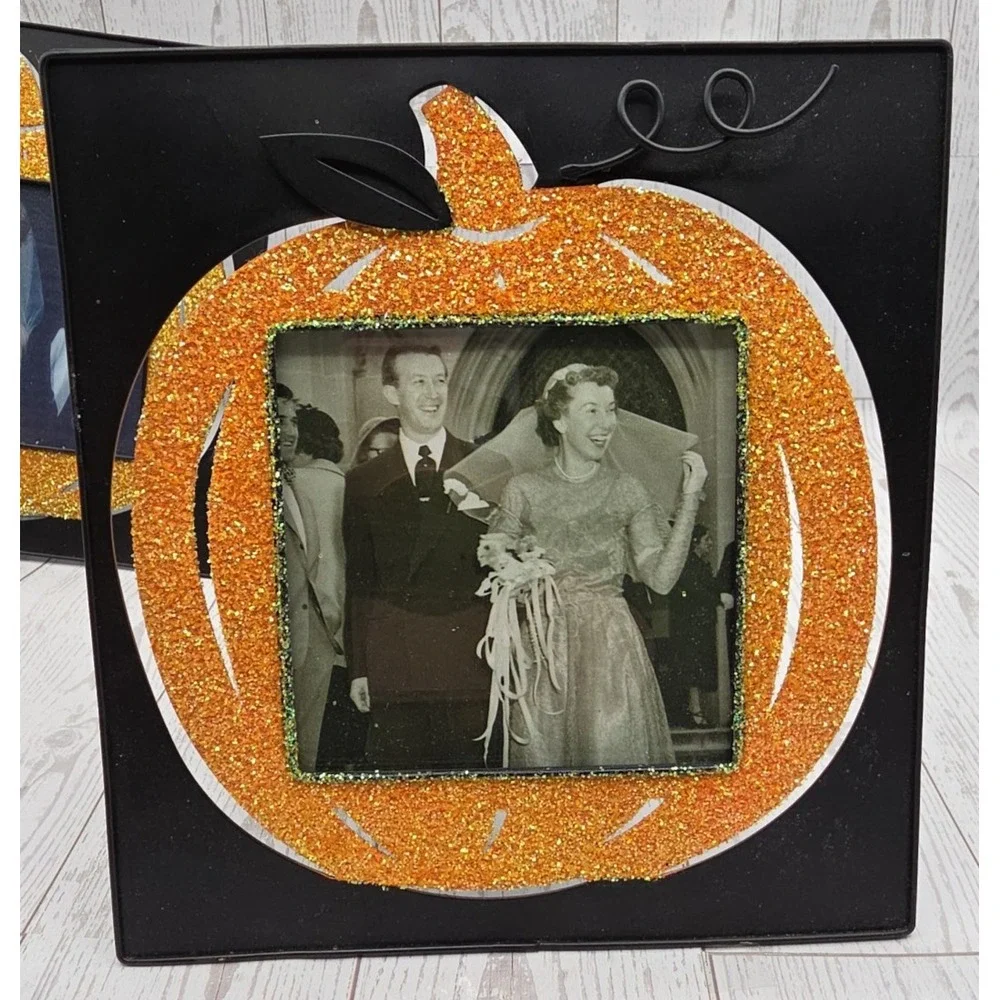 2 Halloween Black and Orange Picture Frames 7